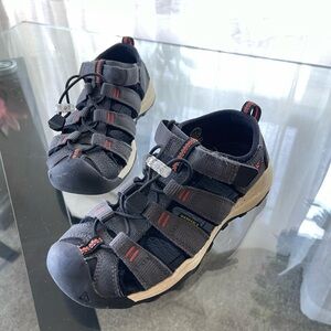 Keen‎ Sandals Kids 1 Newport Gray Orange 1018434 Terrain Hiking Washable